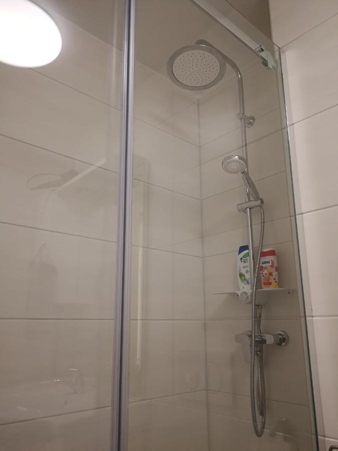 Apartment Central-apt At Lake, Citycenter 5min, Fair 18min!!! *